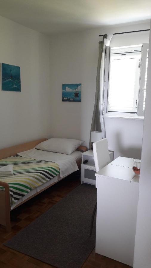 Apartman-Maja-Krk Krk Town Eksteriør bilde