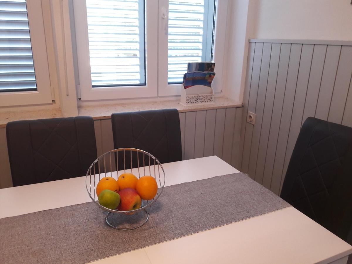 Apartman-Maja-Krk Krk Town Eksteriør bilde